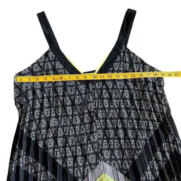 LANE BRYANT Pleated Flowy Maxi Dress Geometric Colorful Sz 14/16 Lined Chevron - Picture 7 of 8